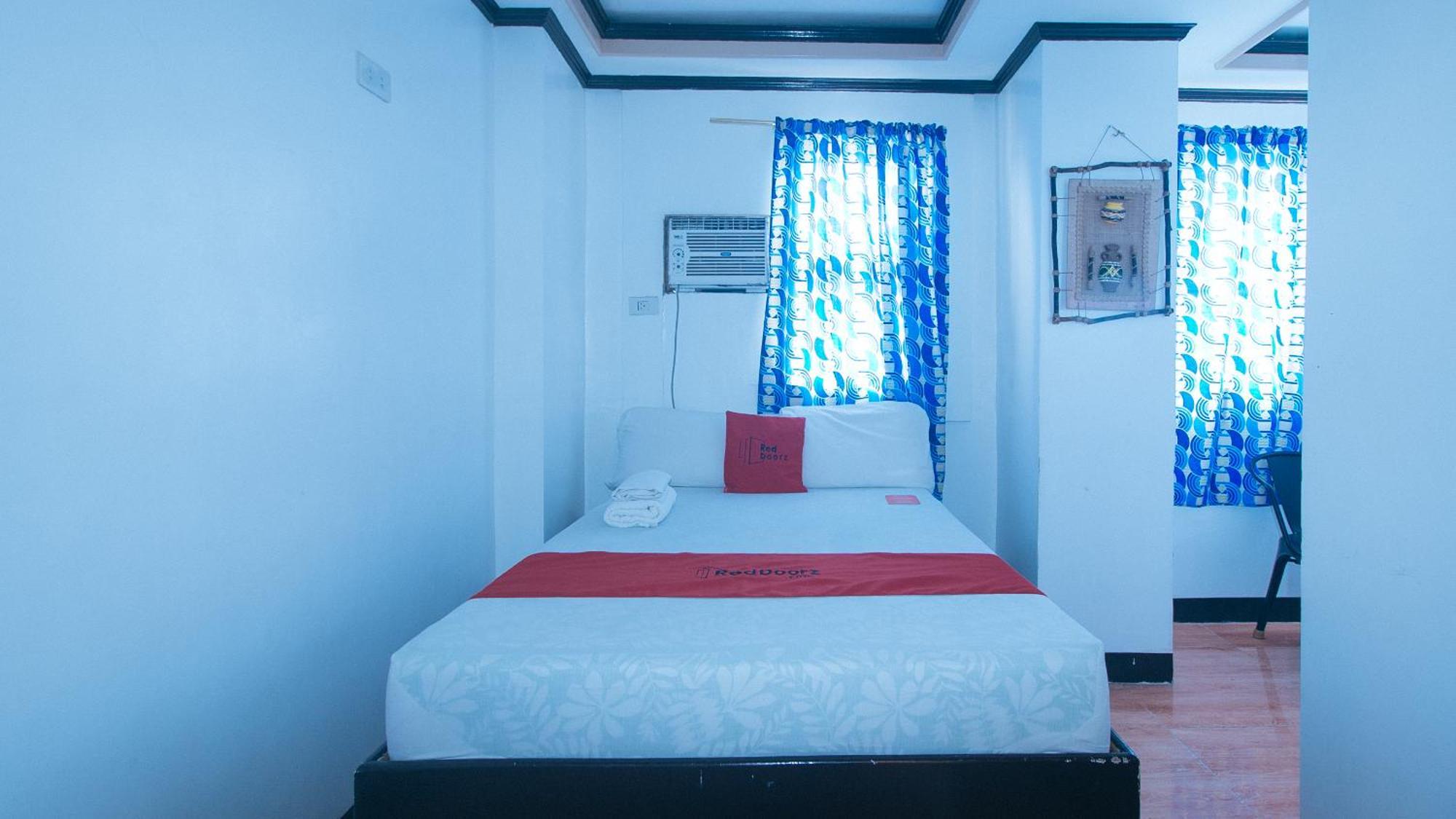 Reddoorz At Minas Place 1 تاكلوبان المظهر الخارجي الصورة